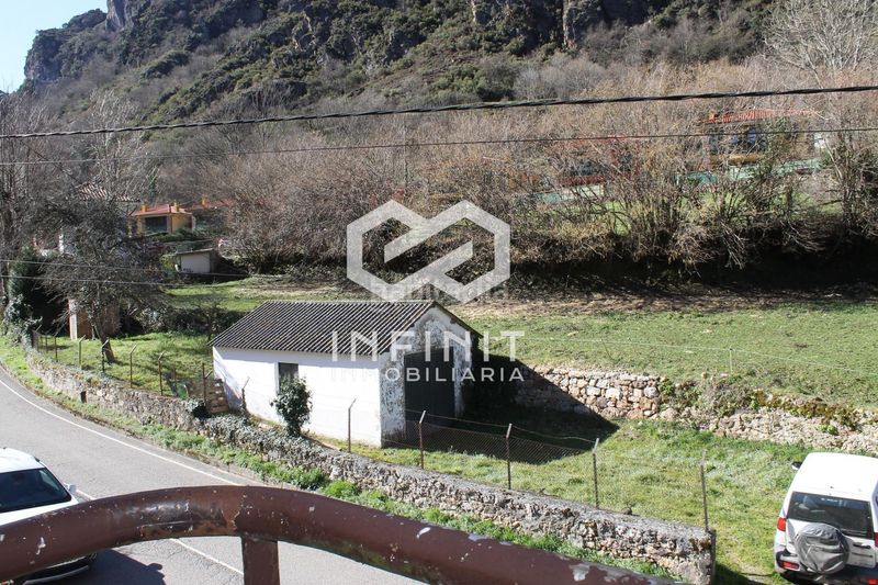 Foto 85b1f79c-4742-4e0a-943f-4194bfd025dc. Casa amb aparcament a Somiedo