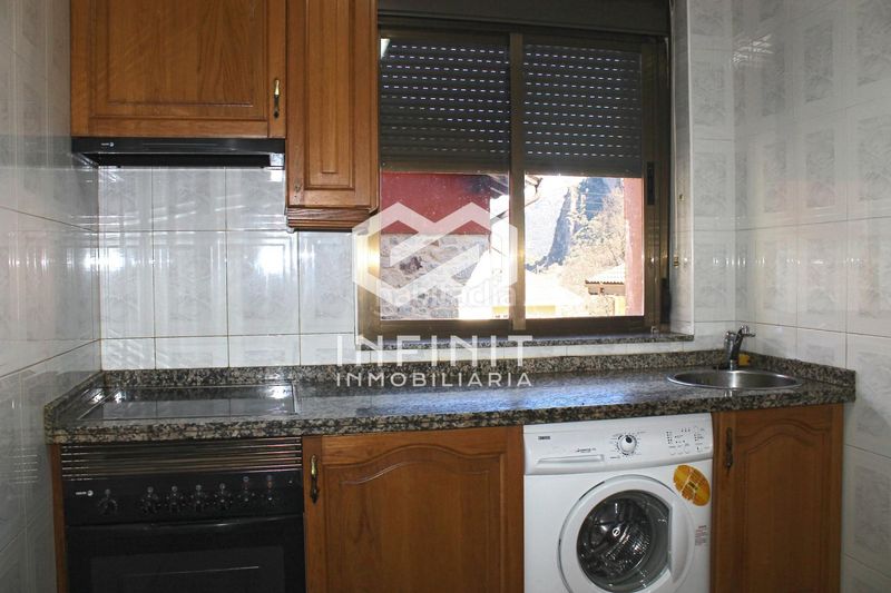 Foto 97796c74-ad7e-456d-9d7f-d73ef5819d22. Casa amb aparcament a Somiedo