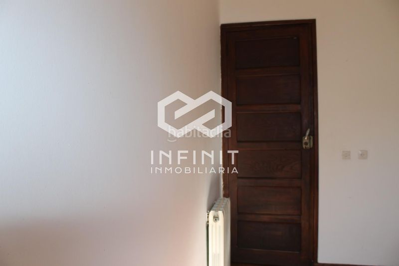 Foto aa756aa9-0508-494f-83e9-e15f3e63f340. Casa amb aparcament a Somiedo