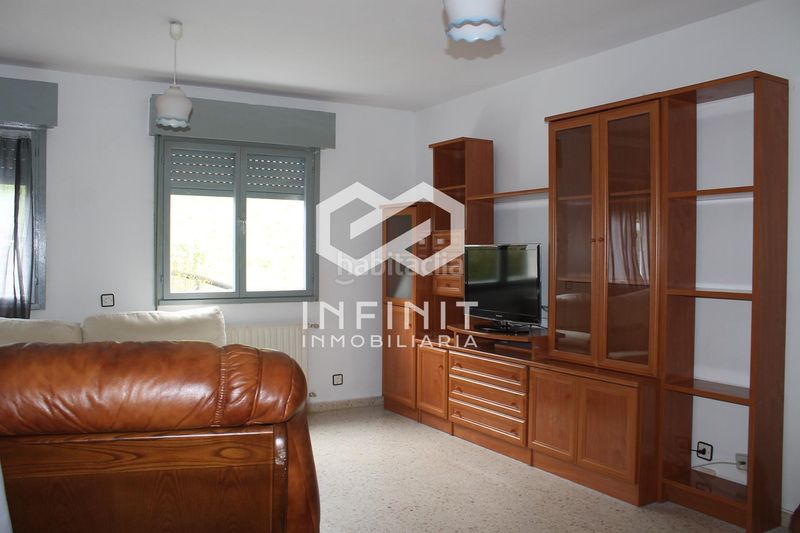 Foto 2bc1a795-b801-493a-b751-ad5ca98af16b. Pis a Ibias