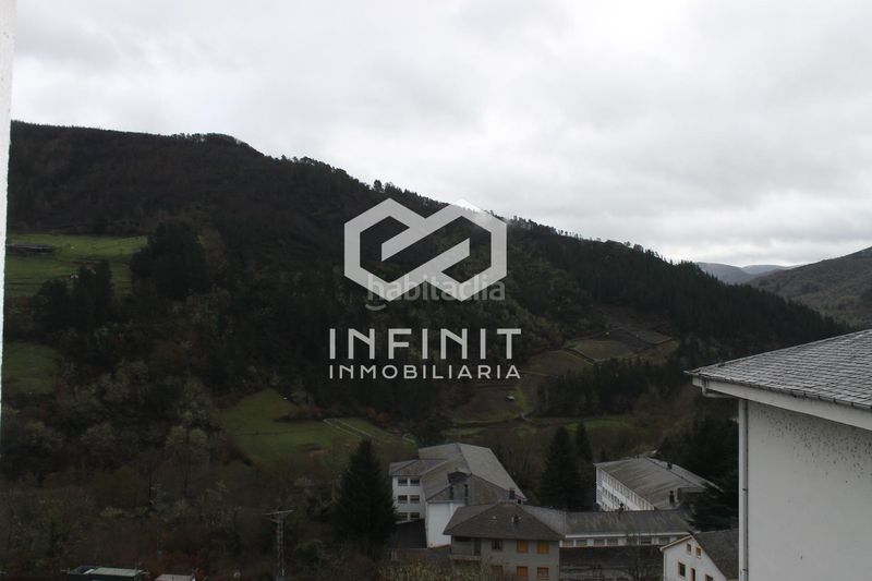 Foto a4eb095c-8c05-4ed6-9f94-de07c177a276. Pis a Ibias