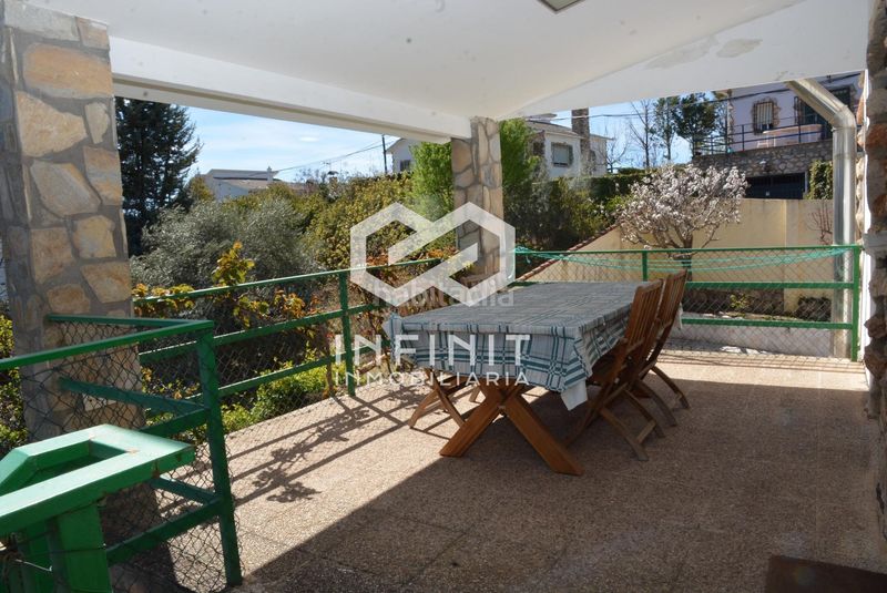 Foto b3d9bbc8-a5f1-4633-bcc5-cfecf38cf64d. Xalet amb aparcament piscina a Carabaña