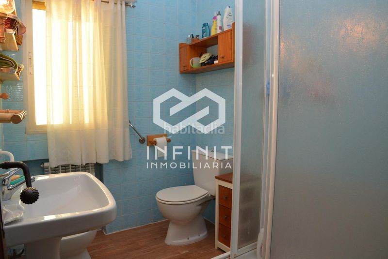 Foto b9e6b4c5-6a3d-400f-a122-d35b0e06ef38. Xalet amb aparcament piscina a Carabaña
