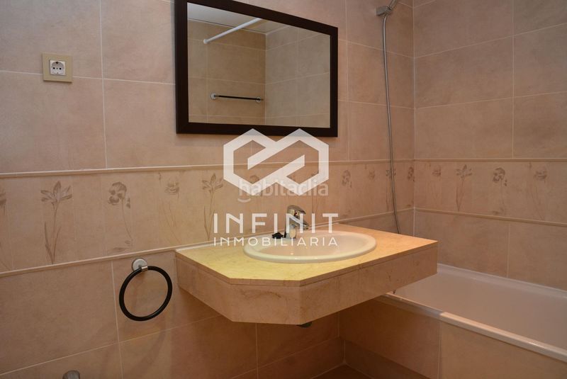 Foto 4b96ee42-efcf-4ec7-a5ae-4174320729e8. Pis amb calefacció aparcament piscina a Yebes - valdeluz Yebes