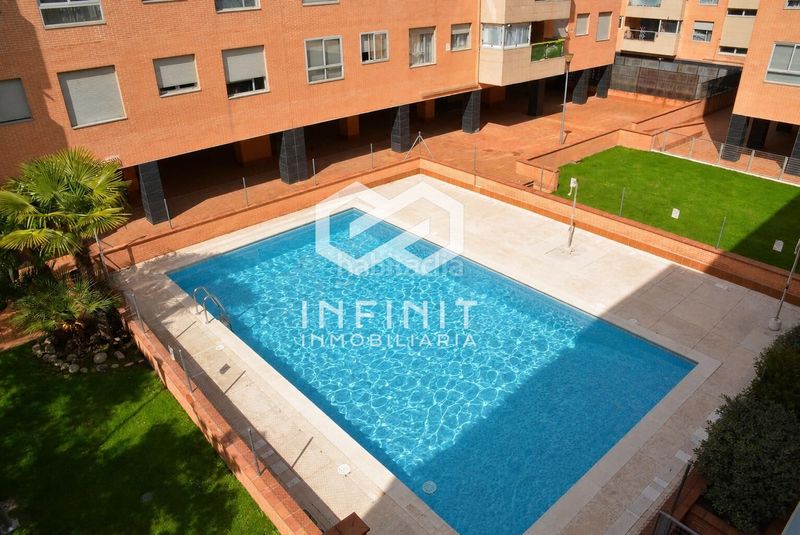 Foto 712857e3-093a-45fe-8e95-f9bf5bdd5e58. Pis amb calefacció aparcament piscina a Yebes - valdeluz Yebes