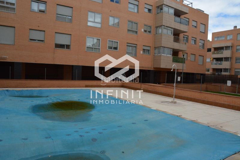 Foto e214d66b-66bc-4754-9bb2-176336af8bfb. Pis amb calefacció aparcament piscina a Yebes - valdeluz Yebes