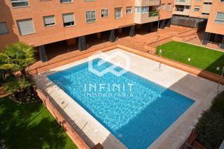 Etagenwohnung in Yebes - Valdeluz. Un hogar para disfrutar cada día terraza, piscina y tranquilidad