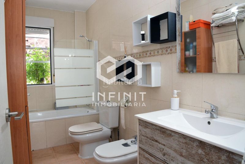 Foto 55ab1768-c627-4e78-b34b-faabff8a5a93. Xalet amb calefacció aparcament piscina a Yebes - pueblo Yebes