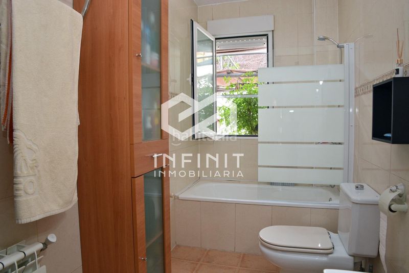 Foto b31b4e48-f0d4-4d31-a739-e11ed1b51612. Xalet amb calefacció aparcament piscina a Yebes - pueblo Yebes
