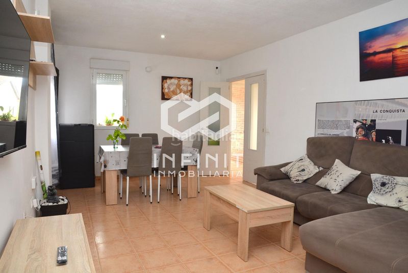 Foto e7f13dba-00f3-49d1-a405-730c751041a6. Xalet amb calefacció aparcament piscina a Yebes - pueblo Yebes