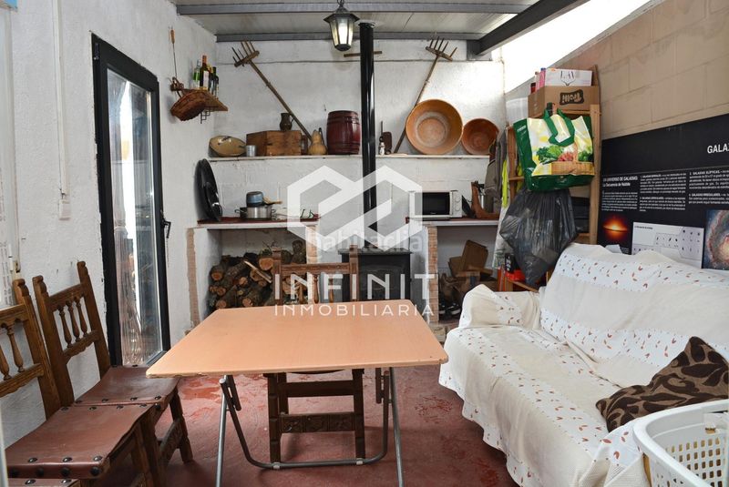 Foto fa34504e-f8b4-4e1a-bcc1-a8a0996223b5. Xalet amb calefacció aparcament piscina a Yebes - pueblo Yebes