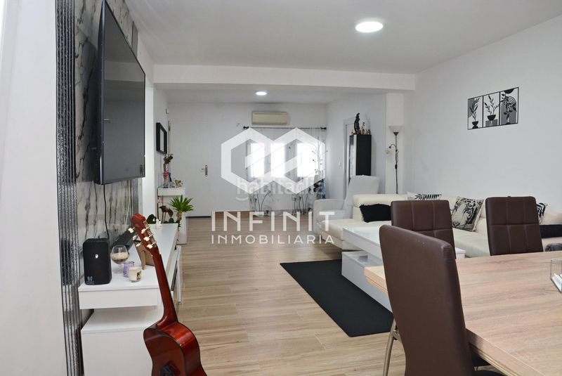 Foto 221f1d95-b168-4fb4-967c-55d2ce163494. Casa a Mazuecos