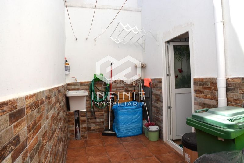 Foto 6ee15ffd-c746-4f82-b8db-d5c884161bd2. Casa a Mazuecos