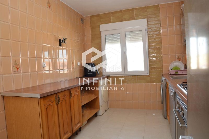Foto 1ea9bd59-65c8-4789-9a8c-336ff4d6dac7. Casa amb aparcament a Mazuecos