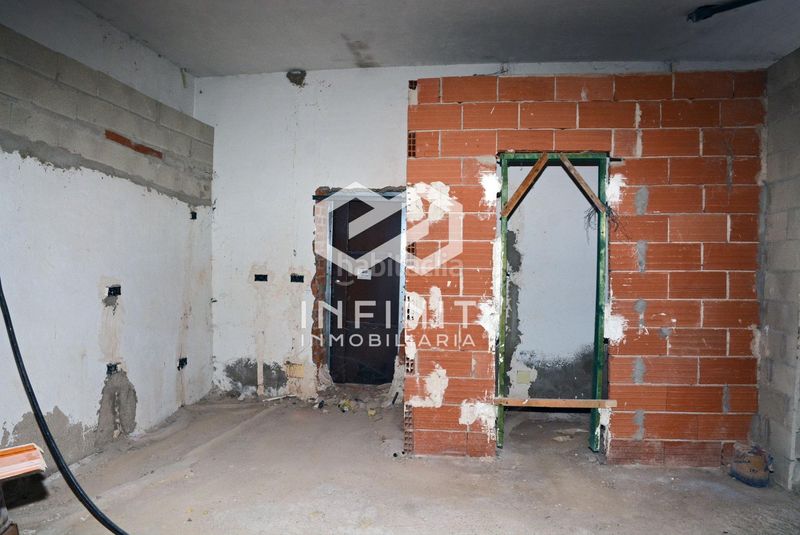 Foto 3b7879a8-f29e-4359-a946-59cae9863fa7. Casa amb aparcament a Mazuecos