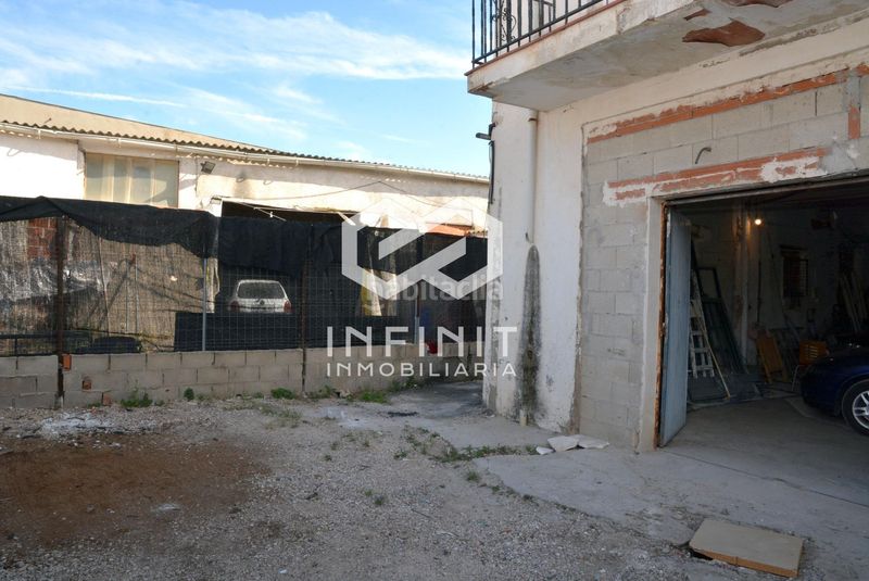 Foto 643d4e2d-7b14-4b2d-95c8-31c6b7bcb203. Casa amb aparcament a Mazuecos
