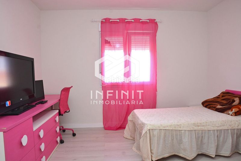 Foto ce654ebe-b344-4a8c-9fbf-b25b52ee0c1d. Casa amb aparcament a Mazuecos