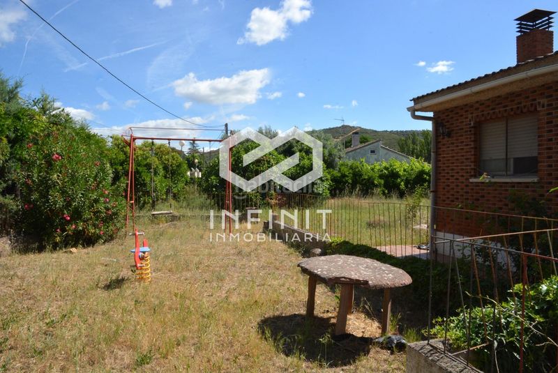 Foto 5db59674-3bd6-4ff8-85bc-7a68a7326105. Xalet amb aparcament a Robledillo de Mohernando