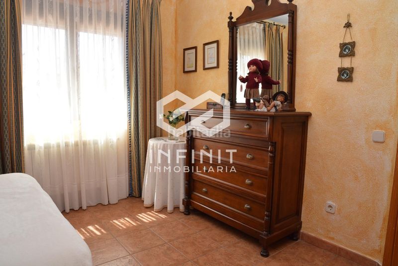 Foto 45519010-ea0e-481d-a31d-fc622dccd720. Casa amb calefacció a Santorcaz