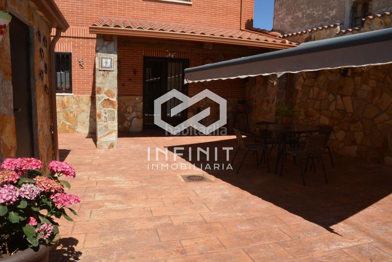 Foto 4a521366-e9cd-4602-a827-8c2593188514. Casa amb calefacció a Santorcaz