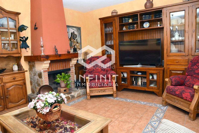 Foto 53fd5061-8e71-4905-99b5-ba18976cc876. Casa amb calefacció a Santorcaz