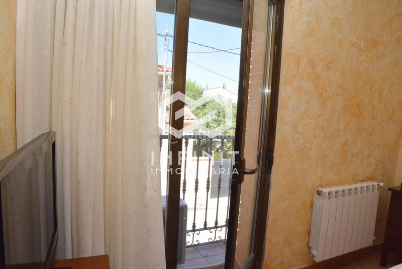 Foto 62fc2dbd-d1c4-425d-93d7-f003d93f6003. Casa amb calefacció a Santorcaz