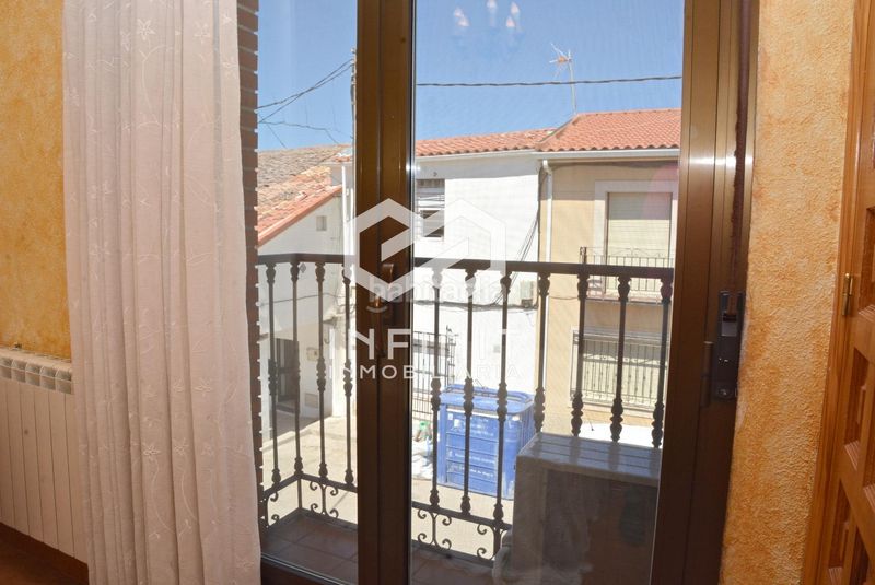 Foto c96d5d81-4321-4086-82c8-c8a3a618d717. Casa amb calefacció a Santorcaz
