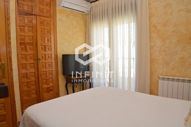 Foto d8f09217-2b9e-4c45-b9f2-b62964665a70. Casa amb calefacció a Santorcaz