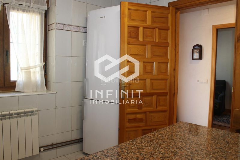 Foto b870d68c-fe0c-43ca-bcd2-b4e8b7f0b0b7. Xalet amb calefacció aparcament a Somiedo