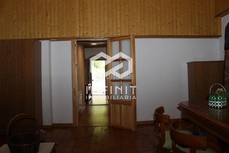 Foto d879c6bf-a6da-4389-bb3d-bc8663436f6c. Xalet amb calefacció aparcament a Somiedo