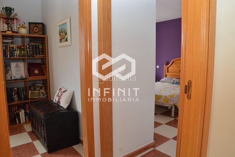 Foto 723e9f14-f9ca-47b3-b926-1596aed43842. Casa aparellada amb calefacció aparcament piscina a Torrejón del Rey