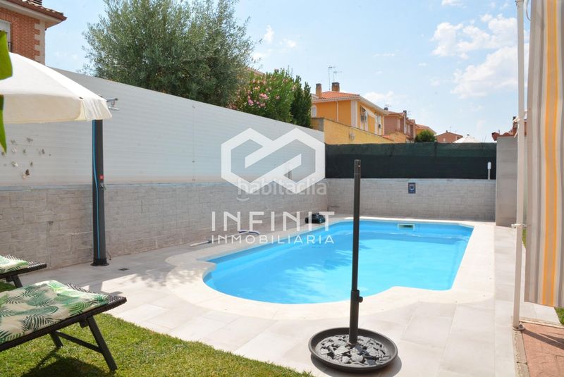 Foto 7cc93151-9c6d-4f58-ae60-e0f3ca24a69b. Casa aparellada amb calefacció aparcament piscina a Torrejón del Rey