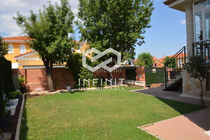 Foto b02f9ab5-433d-433c-8aa0-3b5c571b168d. Casa aparellada amb calefacció aparcament piscina a Torrejón del Rey