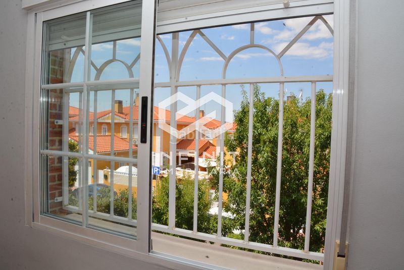 Foto c4e5c402-79f4-4b52-8d11-a0957f910790. Casa aparellada amb calefacció aparcament piscina a Torrejón del Rey