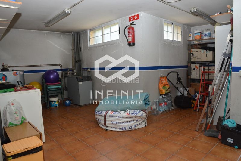 Foto c760555c-9161-4f54-838f-fdce468429fb. Casa aparellada amb calefacció aparcament piscina a Torrejón del Rey