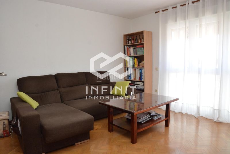 Foto b1eb34c8-42eb-4932-b03f-3e79ad9c0113. Flat with heating parking in Alamín Guadalajara
