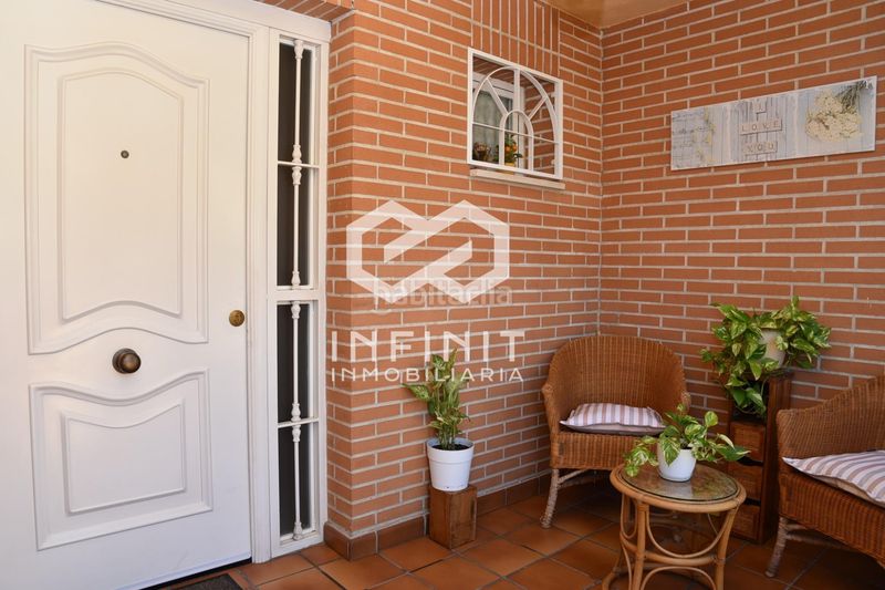 Foto a267ce02-b838-4613-9852-fb0dea259c58. Casa adossada amb calefacció aparcament piscina a Alcalá de Henares