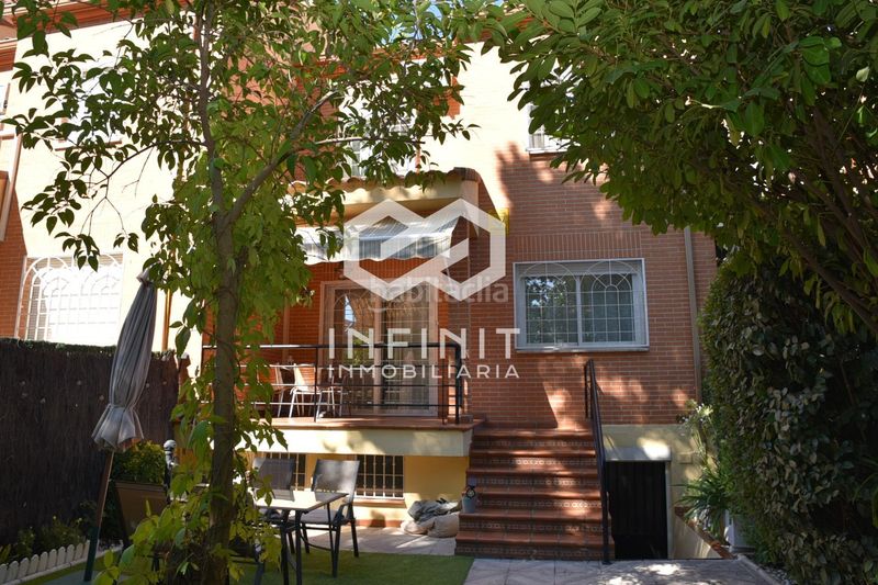 Foto cb36ec98-2e55-4f24-bfe3-ff850890aae6. Casa adossada amb calefacció aparcament piscina a Alcalá de Henares