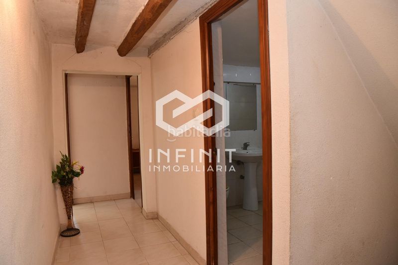 Foto 3cbef2ca-f6a5-41d2-b9e2-e80859794677. Casa con parcheggio in Muduex