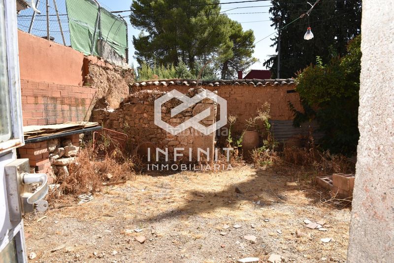 Foto 3d79152c-8b4e-448b-9994-6e9f47dc00b1. Casa con parcheggio in Muduex