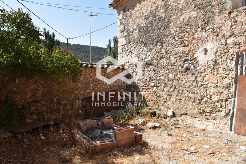 Foto 4935e340-3d19-422a-b702-6b09a304f736. Casa con parcheggio in Muduex