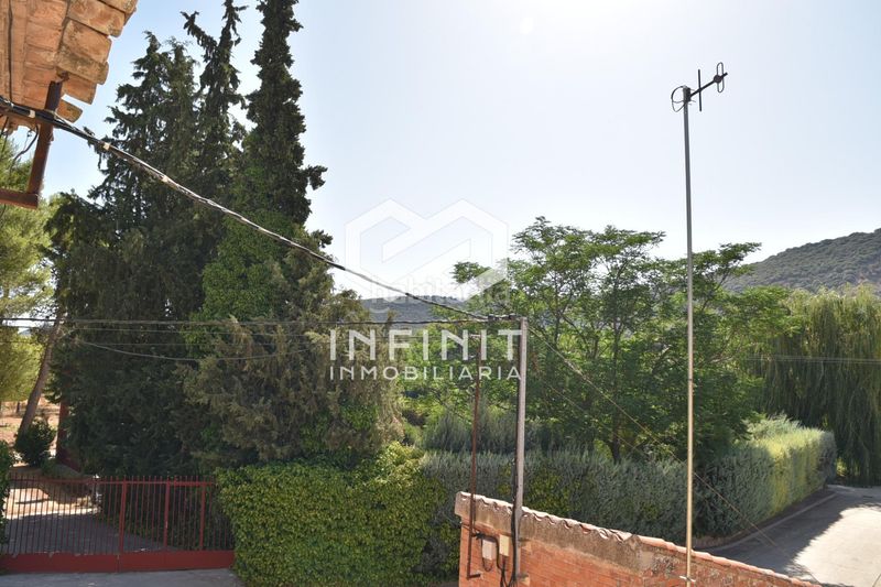 Foto 6953f9a3-6011-4b32-a2d8-76e28c465fde. Casa con parcheggio in Muduex