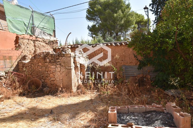 Foto 6ad2120c-8e76-4b28-ae9f-a402aa35ee97. Casa con parcheggio in Muduex