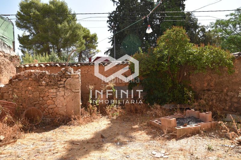 Foto 7d7cb8b6-f864-4d46-968e-f04887bc52c8. Casa con parcheggio in Muduex