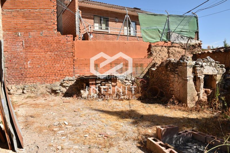 Foto 8333e274-54bd-49d6-a7ce-059e1f342539. Casa con parcheggio in Muduex
