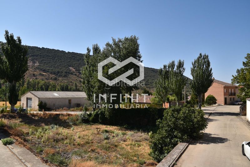Foto ab6496c0-e174-4aa3-9df8-f16a222e8037. Casa con parcheggio in Muduex