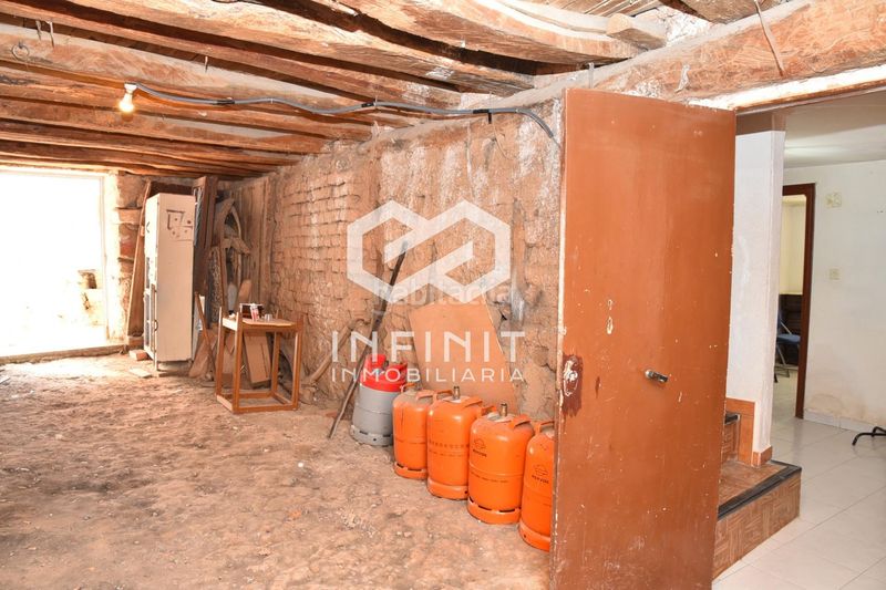 Foto c419e679-46a3-4f3e-a026-c5e69d252123. Casa con parcheggio in Muduex