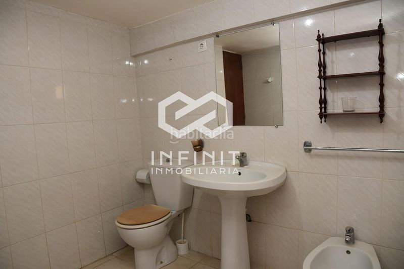 Foto df0a9b9b-215c-405b-9d40-2530ae509def. Casa con parcheggio in Muduex