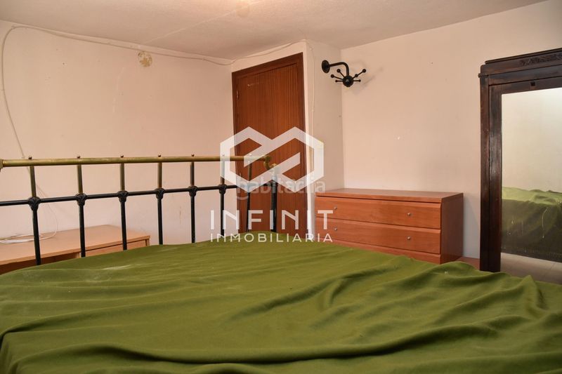 Foto f39f4479-4a8a-42d3-a673-04d9f07e13aa. Casa con parcheggio in Muduex