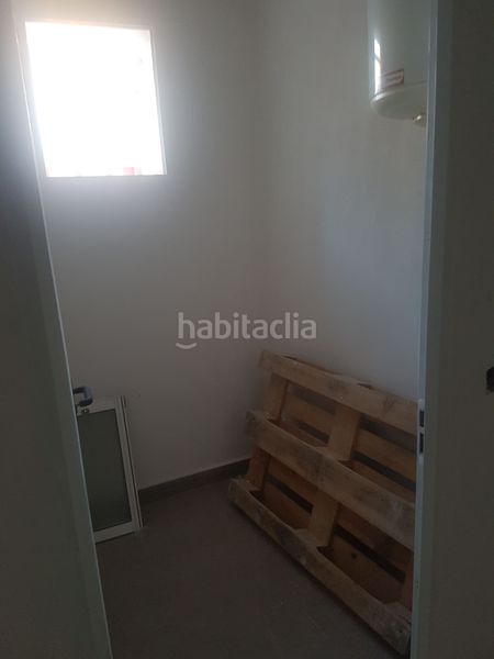 Foto dc403baa-0e04-4f5b-8248-83d3e754b543. Local comercial a Ceutí